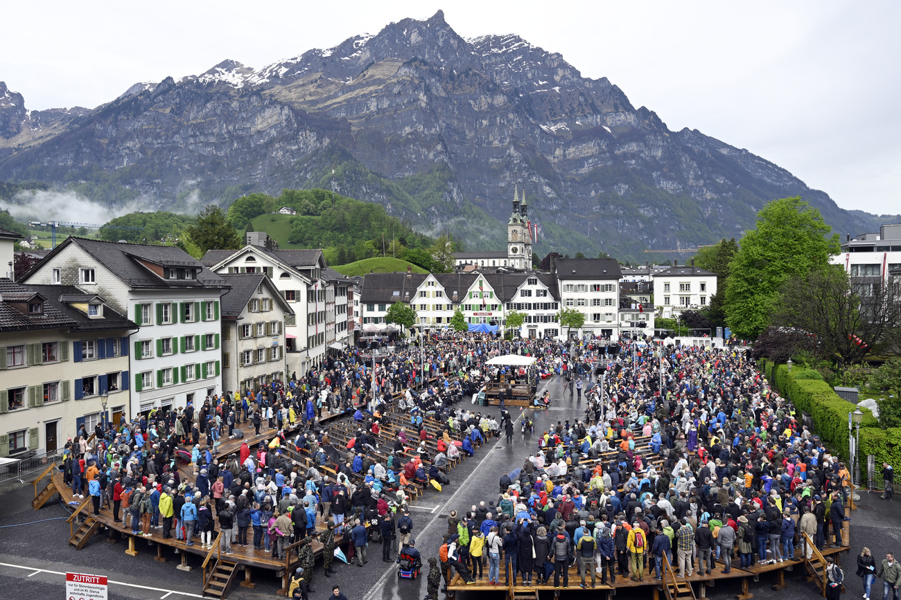 La place de la Landsgemeinde à Glaris.